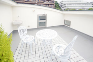 スロップシンクがあるので植物も育てられます。